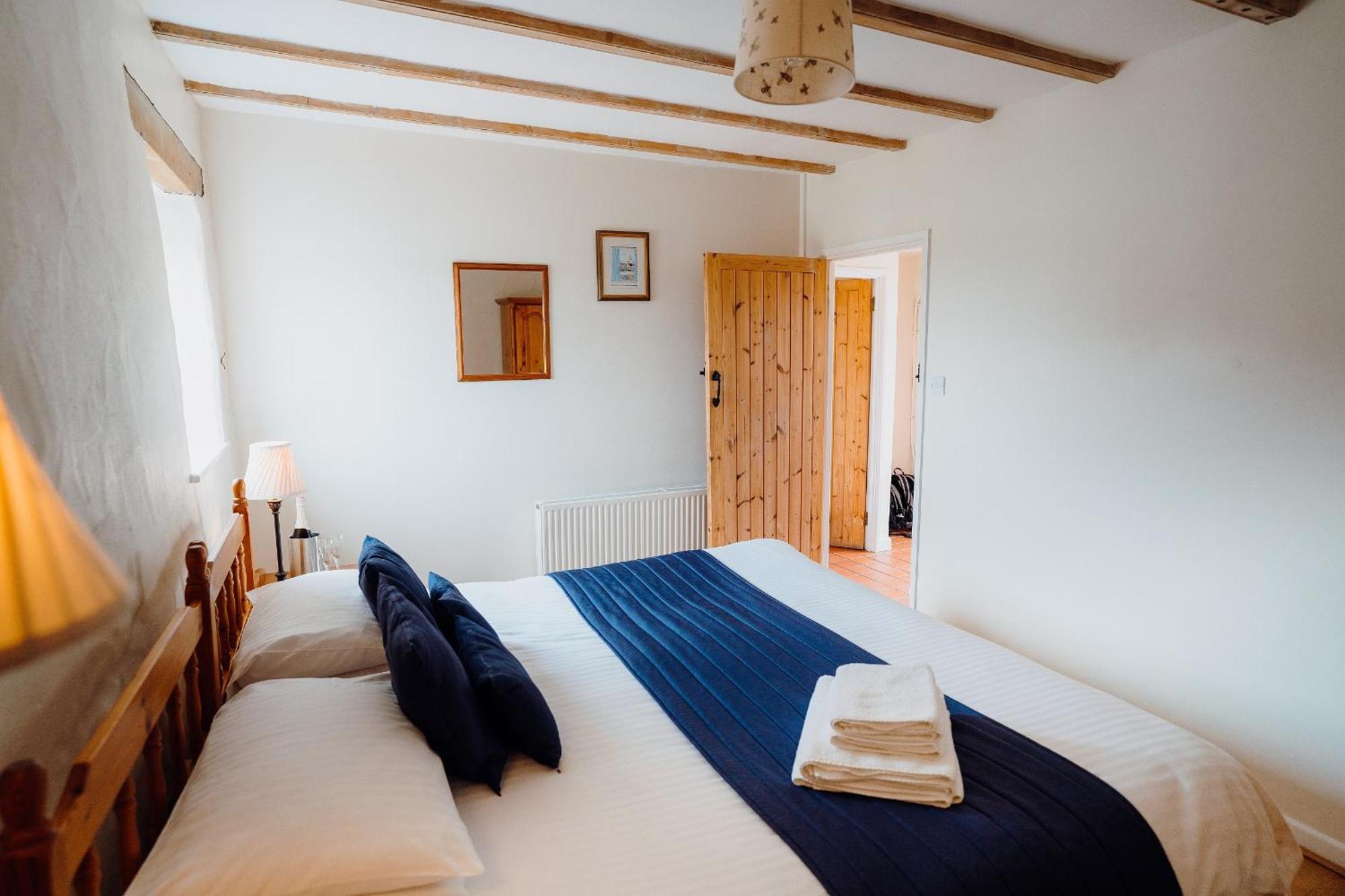 Celtic Haven Hotel Lydstep Ngoại thất bức ảnh
